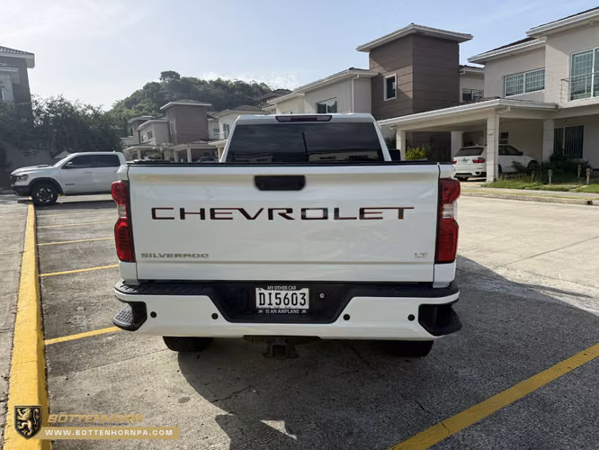 CHEVROLET SILVERADO V8 DIESEL