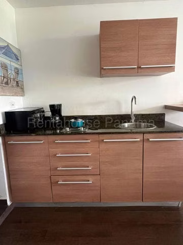 Apartamento amoblado en venta Town Center Coclé ELP26-4694