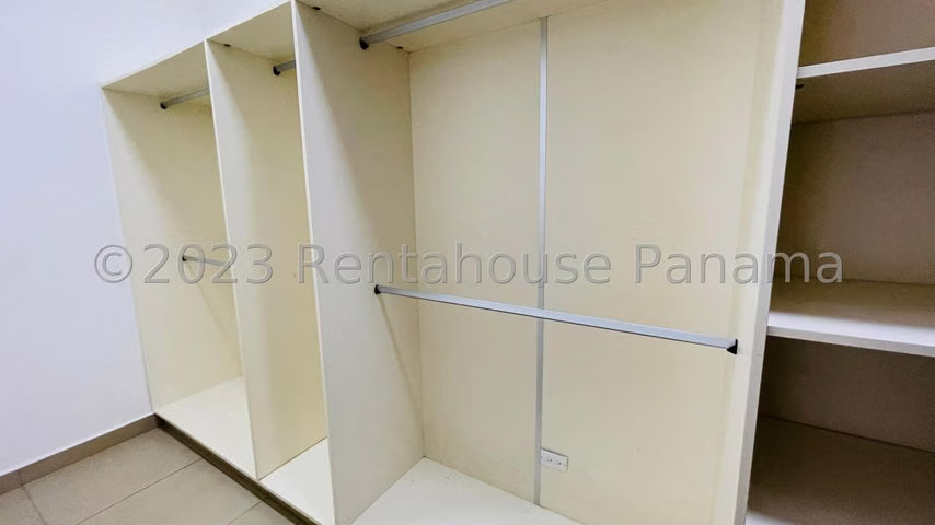 Venta de Apartamento en Punta Pacífica 23LBR9874