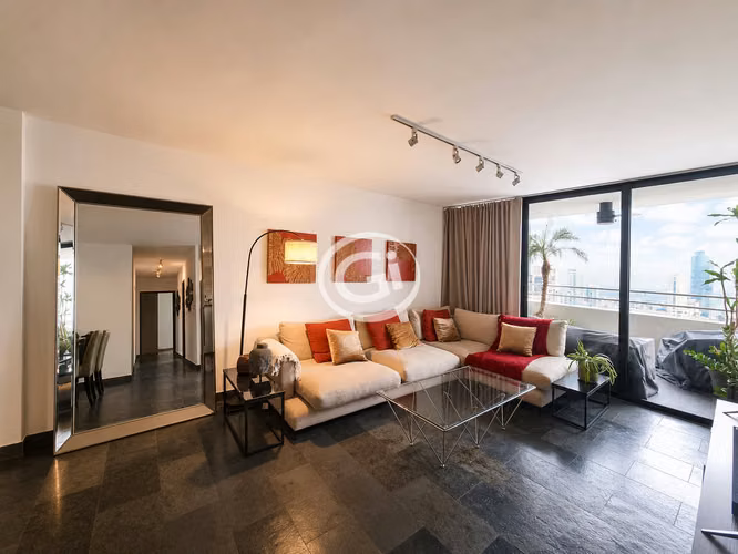 Amplio apartamento Brisas de Obarrio 165 m² Precio de remate