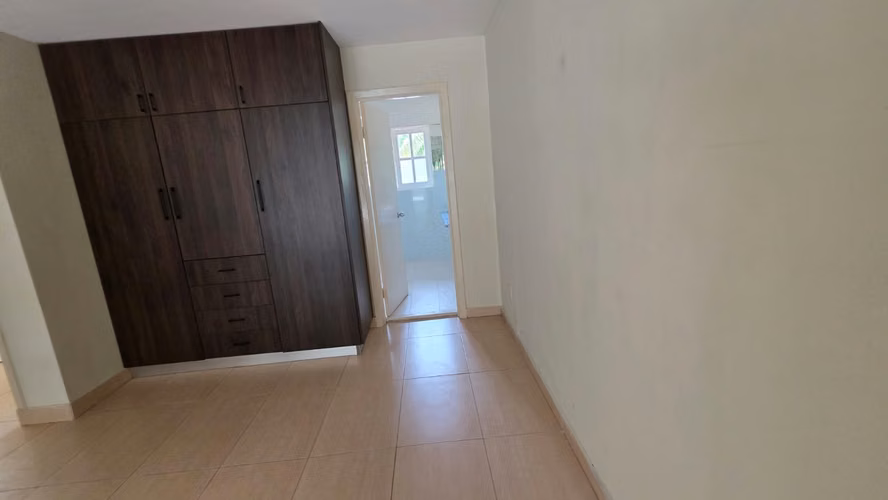 ¡Espectacular Casa Remodelada en Alquiler – Clayton!