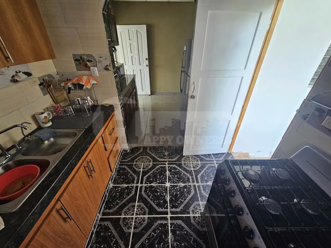 Venta de casa de esquina en Chitré, Herrera. MB