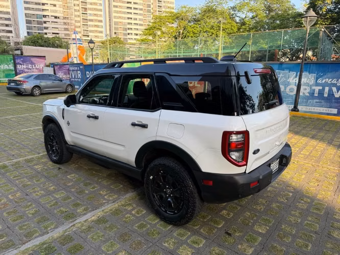 2025 Ford Bronco Sport Outerbanks 4x4 ( Solo 1500kms )