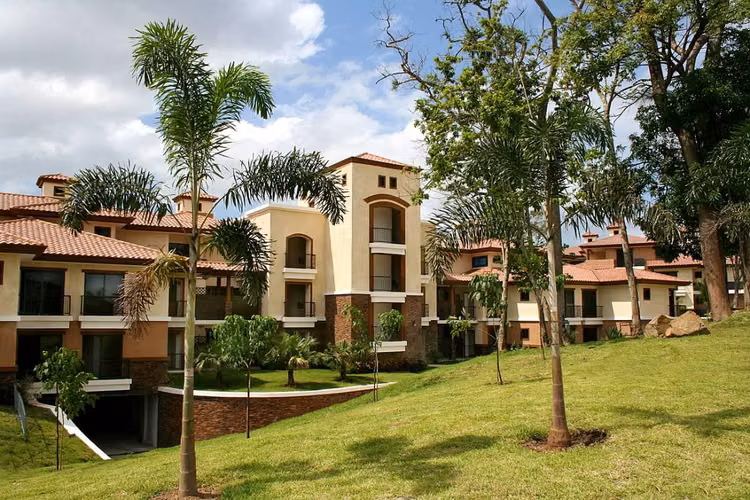 Embassy Club, Alquiler de Apartamento Modelo Garden Clayton, Panamá JC