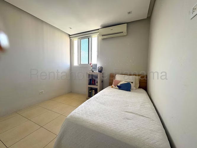 Venta de apartamento en Torres de Versalles 26MVCH9122