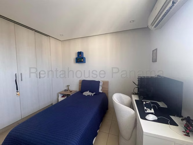 Venta de apartamento en Torres de Versalles 26MVCH9122