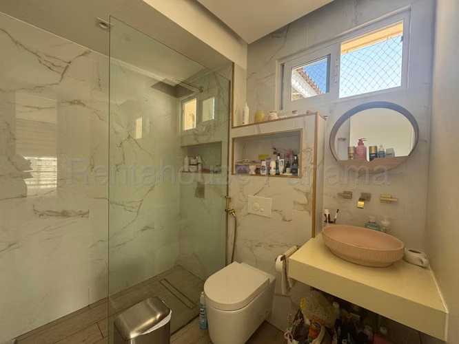 Venta de apartamento en Torres de Versalles 26MVCH9122
