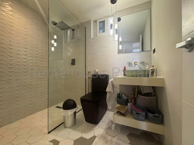 Venta de apartamento en Torres de Versalles 26MVCH9122