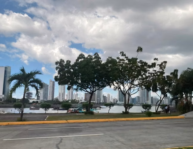 VENTA DE EDIFICIO DE OFICINAS EN AVENIDA BALBOA