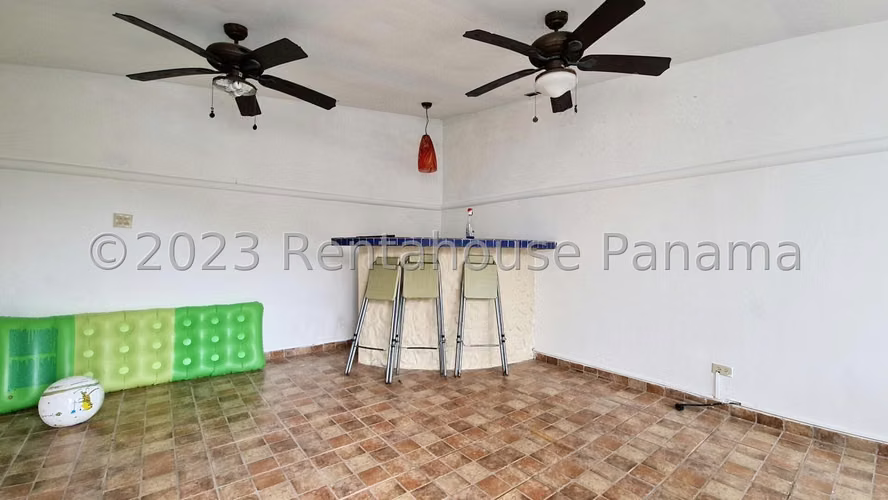 Casa en venta en Brisas del Golf EH