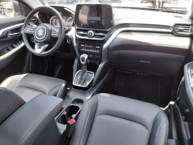 2026 Suzuki Grand Vitara GLX - con solo 1115 km - garantia de agencia - Imagen 11