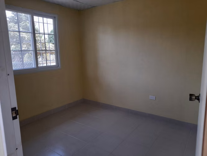 Se Alquila Cuarto / Estudio entre Gorgona y Coronado