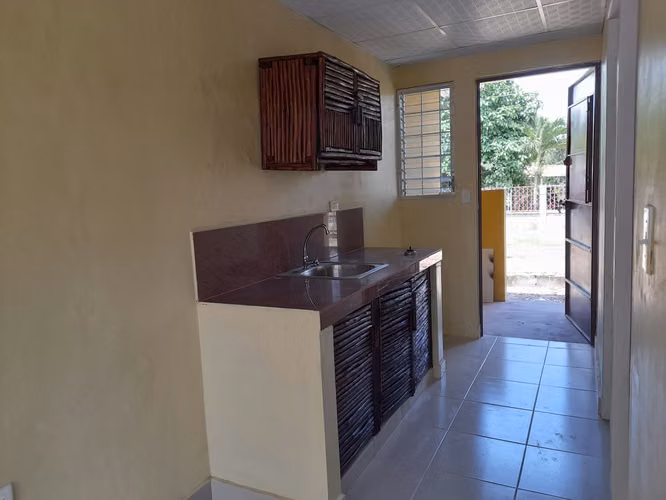 Se Alquila Cuarto / Estudio entre Gorgona y Coronado