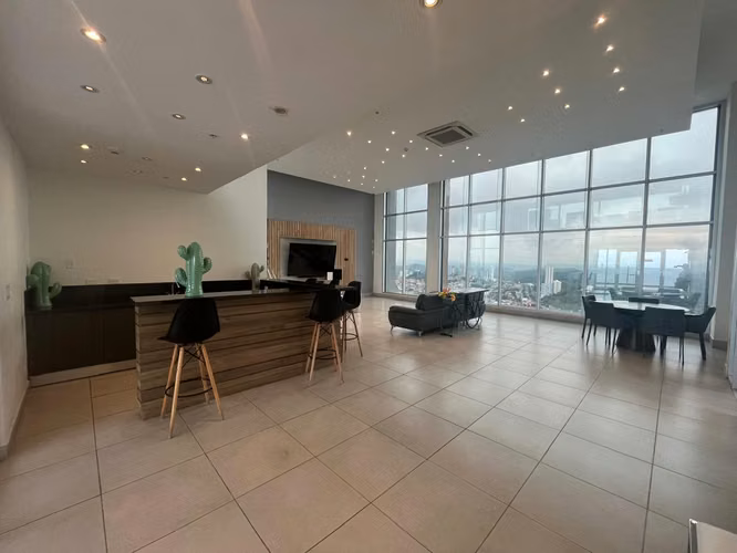 Se Vende Apartamento en Av. Ricardo J. Alfaro - Betania.