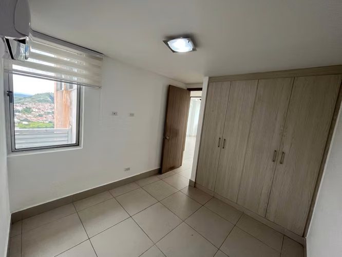 Se Vende Apartamento en Av. Ricardo J. Alfaro - Betania.