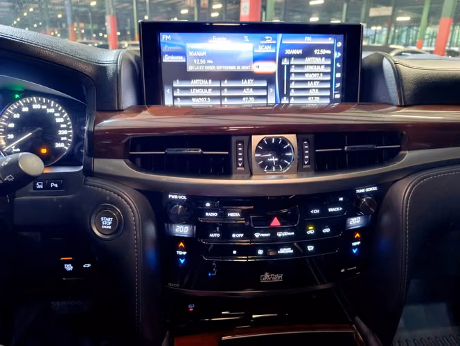 Lexus LX - Imagen 8