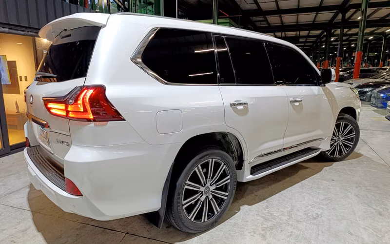 Lexus LX - Imagen 2
