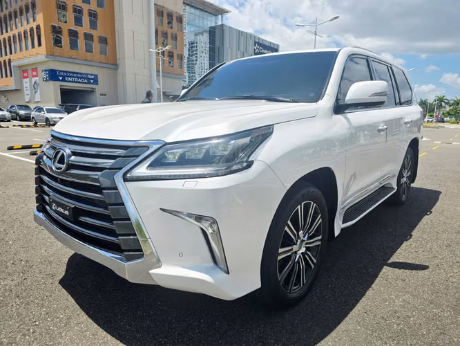 Lexus LX