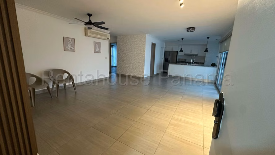 Se Vende Apartamento en San Francisco LA26-2533