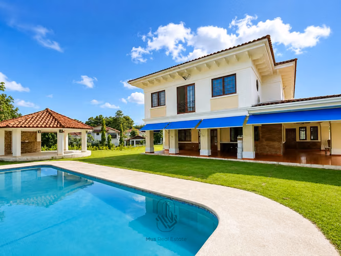 Casa con Piscina y Patio en Alquiler – PH Camino de Cruces - LH