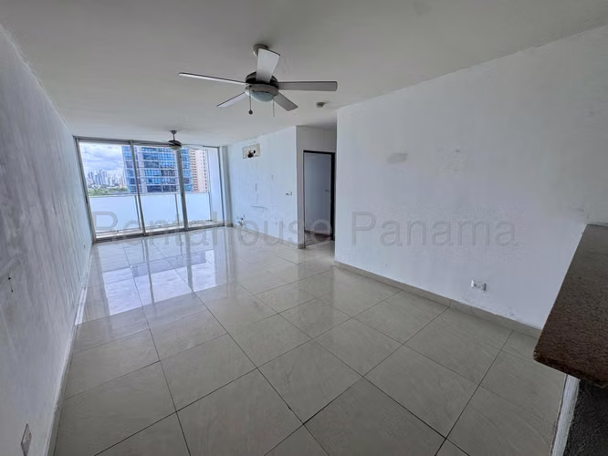 Venta de Elegante Apartamento en Punta Pacifica 26*8709Mfk