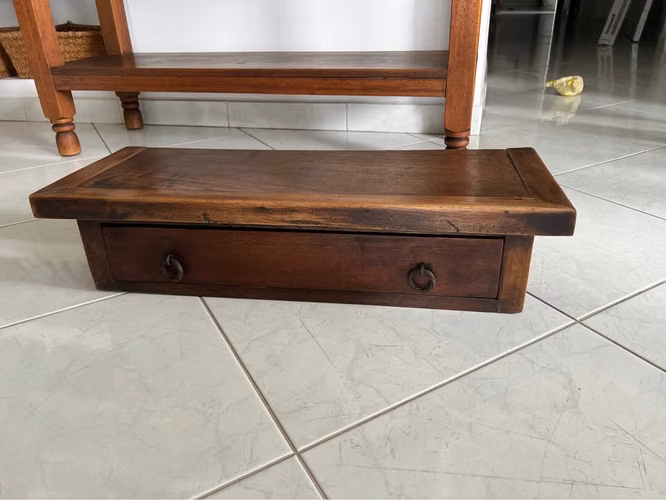 Wood trunk