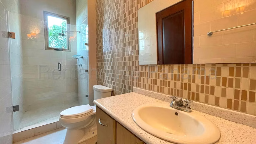 Alquiler Apartamento amoblado Altos de Amador  26YCG8206