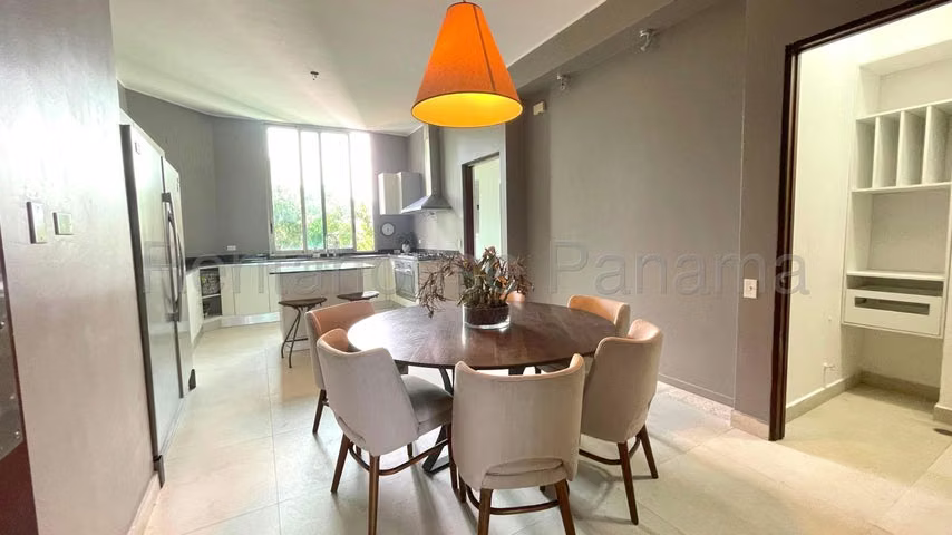 Alquiler Apartamento amoblado Altos de Amador  26YCG8206