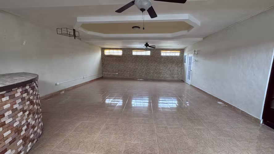 Casa en Alquiler en Chanis 26LDC8632