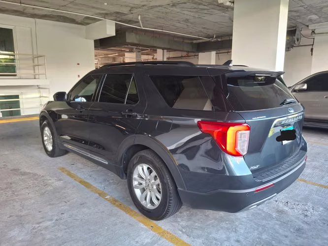 Ford Explorer XLT 2022 - Como Nueva, Solo 23,000 kms y Garantía hasta 2029