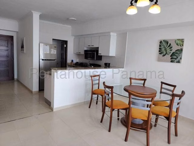 Apartamento en venta en Avenida Balboa YM