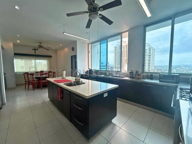 Venta de apartamento en Ph Bayside 26MVCH9153