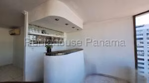 Venta de Apartamento con 218m2 en San Francisco PH Pacific Garden SR