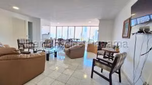 Venta de Apartamento con 218m2 en San Francisco PH Pacific Garden SR