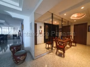 Venta de Apartamento con 297m2 en Punta Paitlla PH Anagloria 26-8039SR