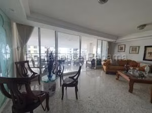 Venta de Apartamento con 297m2 en Punta Paitlla PH Anagloria 26-8039SR