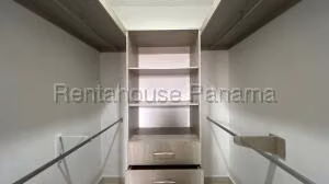 Venta de Casa con 184m2 en Versalles PH Quintas De Versalles 26-8437SR