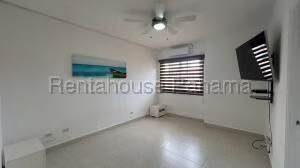 Venta de Casa con 184m2 en Versalles PH Quintas De Versalles 26-8437SR