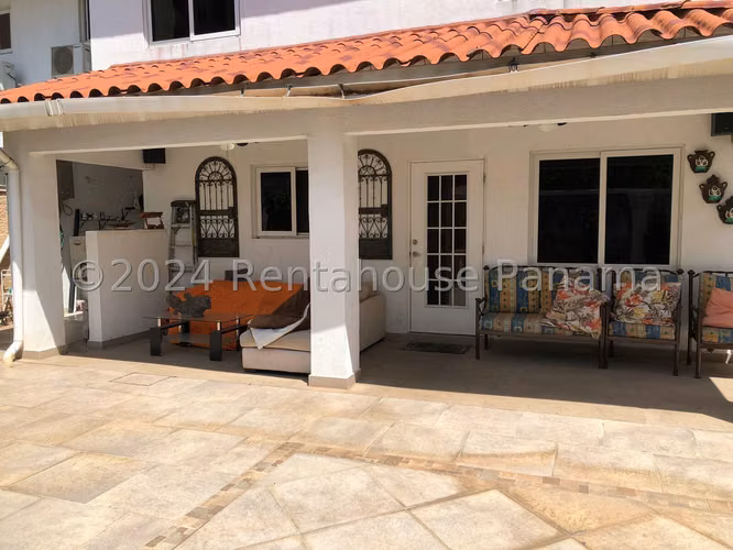 Venta de Casa en Versalles Quintas de Versalles 276 Mts PD