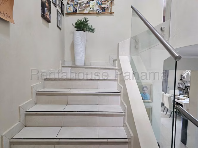Venta de Casa en Versalles Quintas de Versalles 264.50 Mts PD