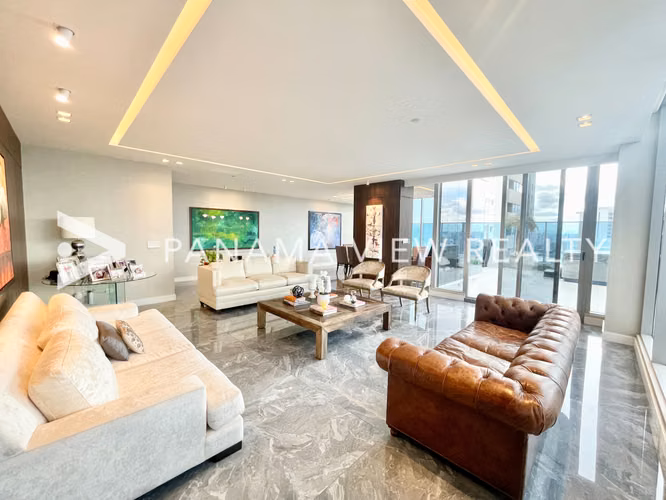 REGALIA PENTHOUSE - COSTA DEL ESTE