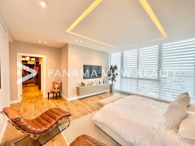 REGALIA PENTHOUSE - COSTA DEL ESTE