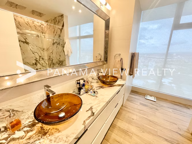 REGALIA PENTHOUSE - COSTA DEL ESTE
