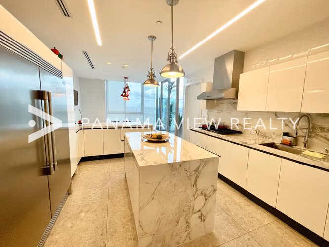 REGALIA PENTHOUSE - COSTA DEL ESTE