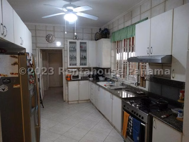 Venta de Casa en Betania Duplex Solo Cliente Directo LFC