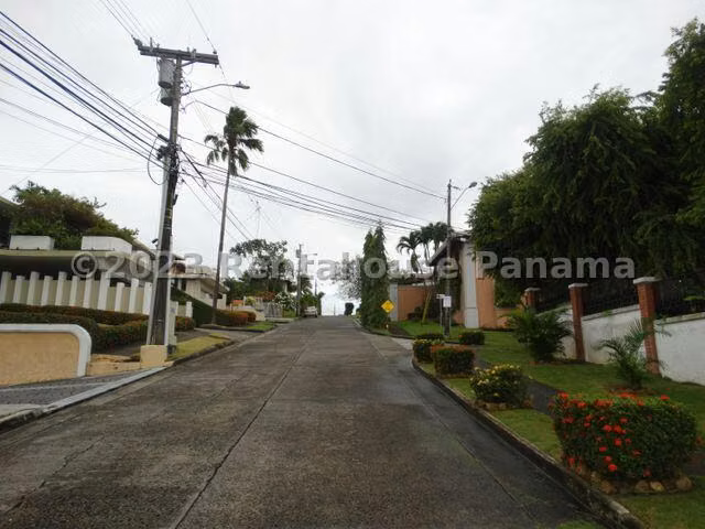 Venta de Casa en Betania Duplex Solo Cliente Directo LFC