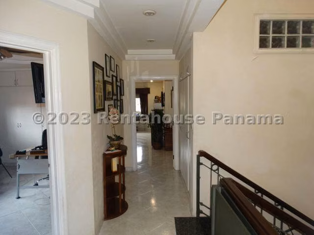 Venta de Casa en Betania Duplex Solo Cliente Directo LFC