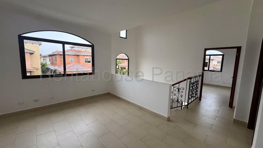 House for Sale in Costa Sur El Doral Only Direct Client LFC