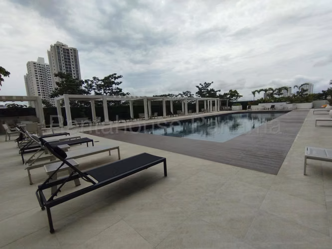 Venta de Apartamento en Condado del Rey Ph Mi Condado Solo Cliente Directo MC