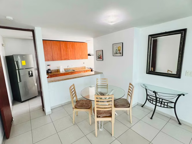 ALQUILO APARTAMENTO AMOBLADO EN PH TERRAMAR CON VISTA AL MAR